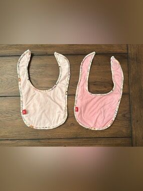 Magnetic Me Bibs
